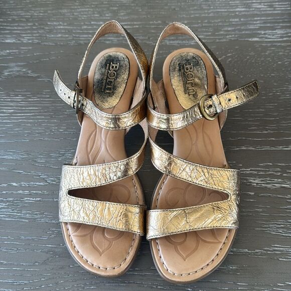 Born Metallic Gold Leather Strappy Sandals Mid Block Heel Casual Women’s Size 7M - Picture 2 of 12